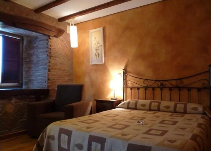 El Pozo Country house *