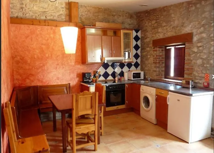 El Pozo Country house *